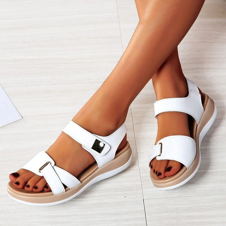 Yumi | Flache orthopädische Sandalen für Damen | Orthopedic