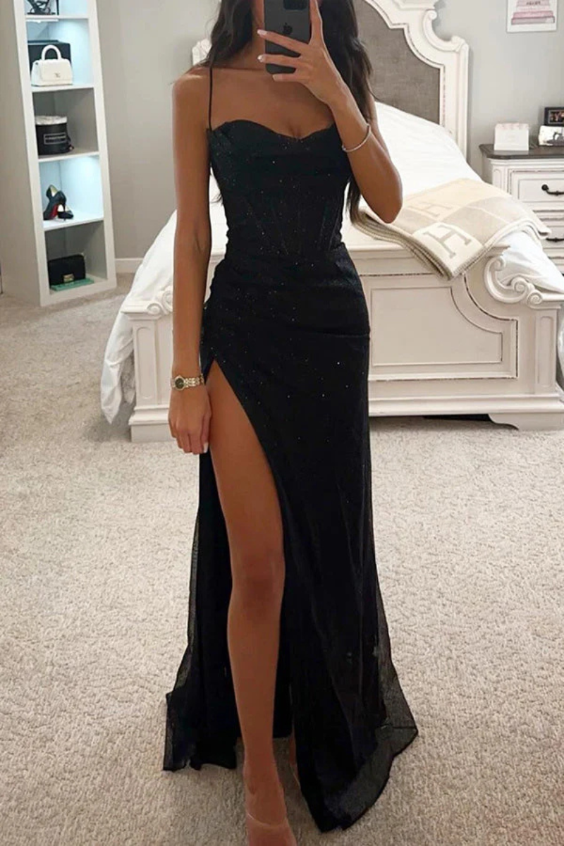 Adelhild | Elegantes Kleid Für Damen | Glanzvoll