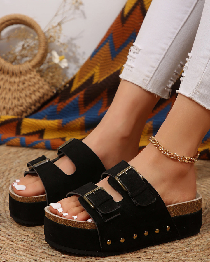 Agot | Fußbett-Pantoletten mit Schnallendekor für Damen | Sandalen
