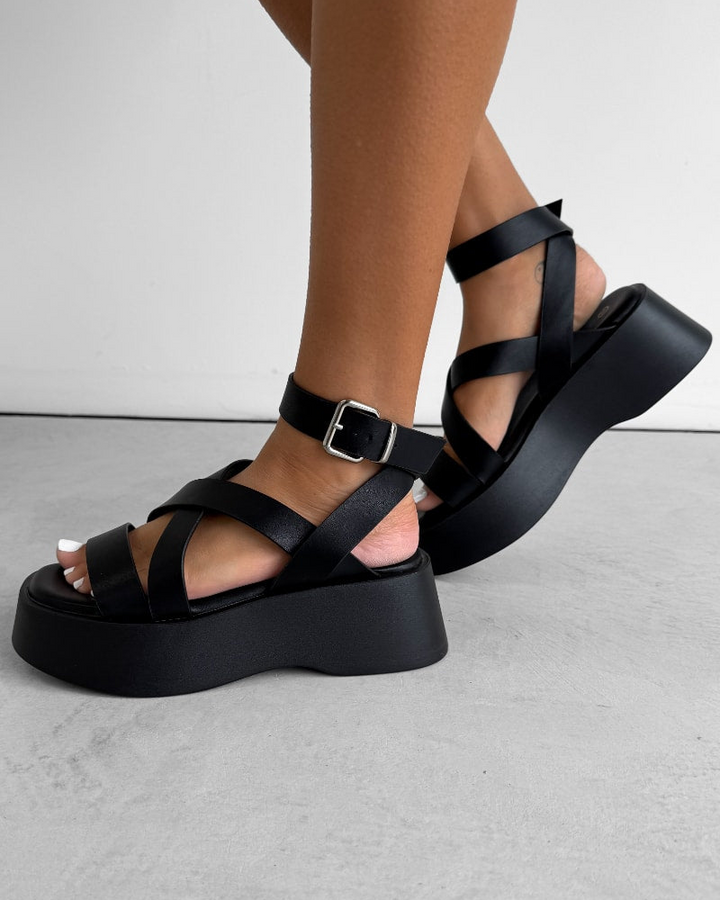Gracia | Chunky Plateausandalen für Damen | Wasserdichte