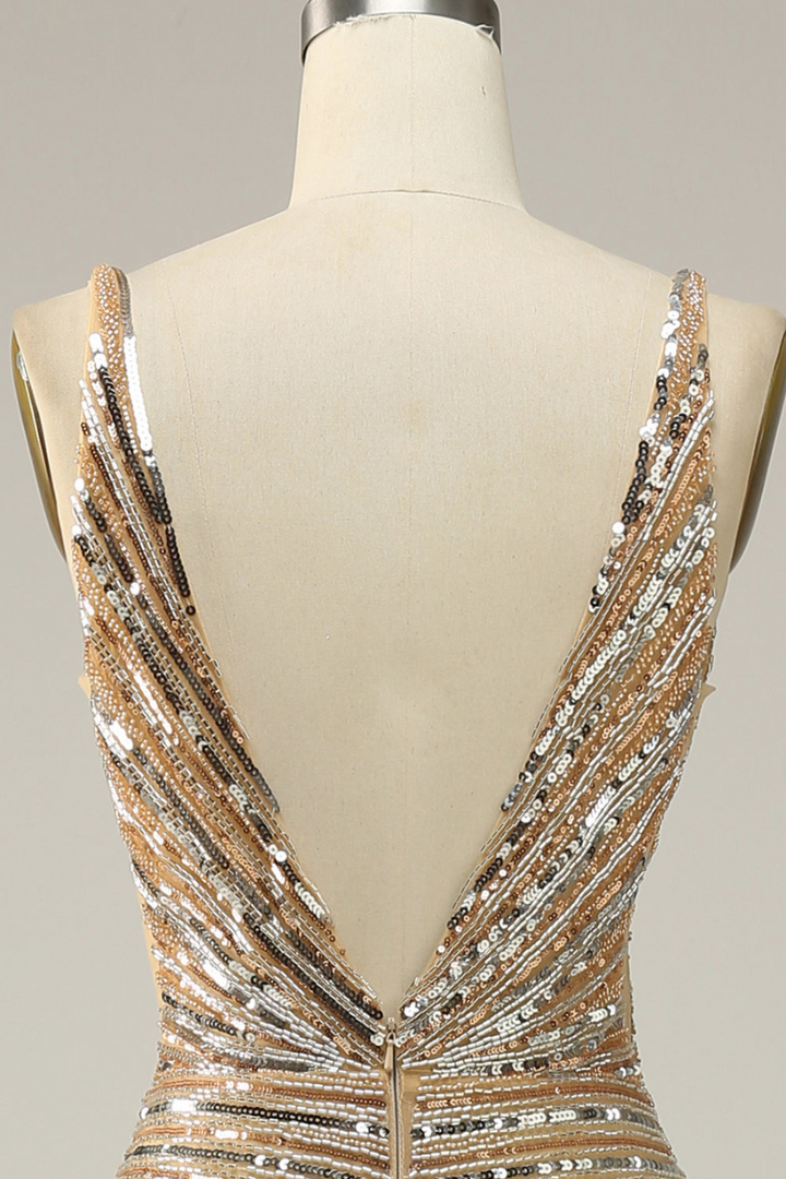 Cassie | Goldenes Rückenfreies Abendkleid mit Schlitz für Damen | Abend