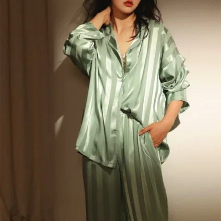 Ysabel | Gestreiftes Pyjama-Set für Damen | Elegant